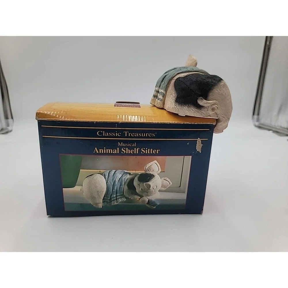 VTG Musical Pig on the Shelf Hanger (Close To You) Resin Musical‎ Shelf Sitter